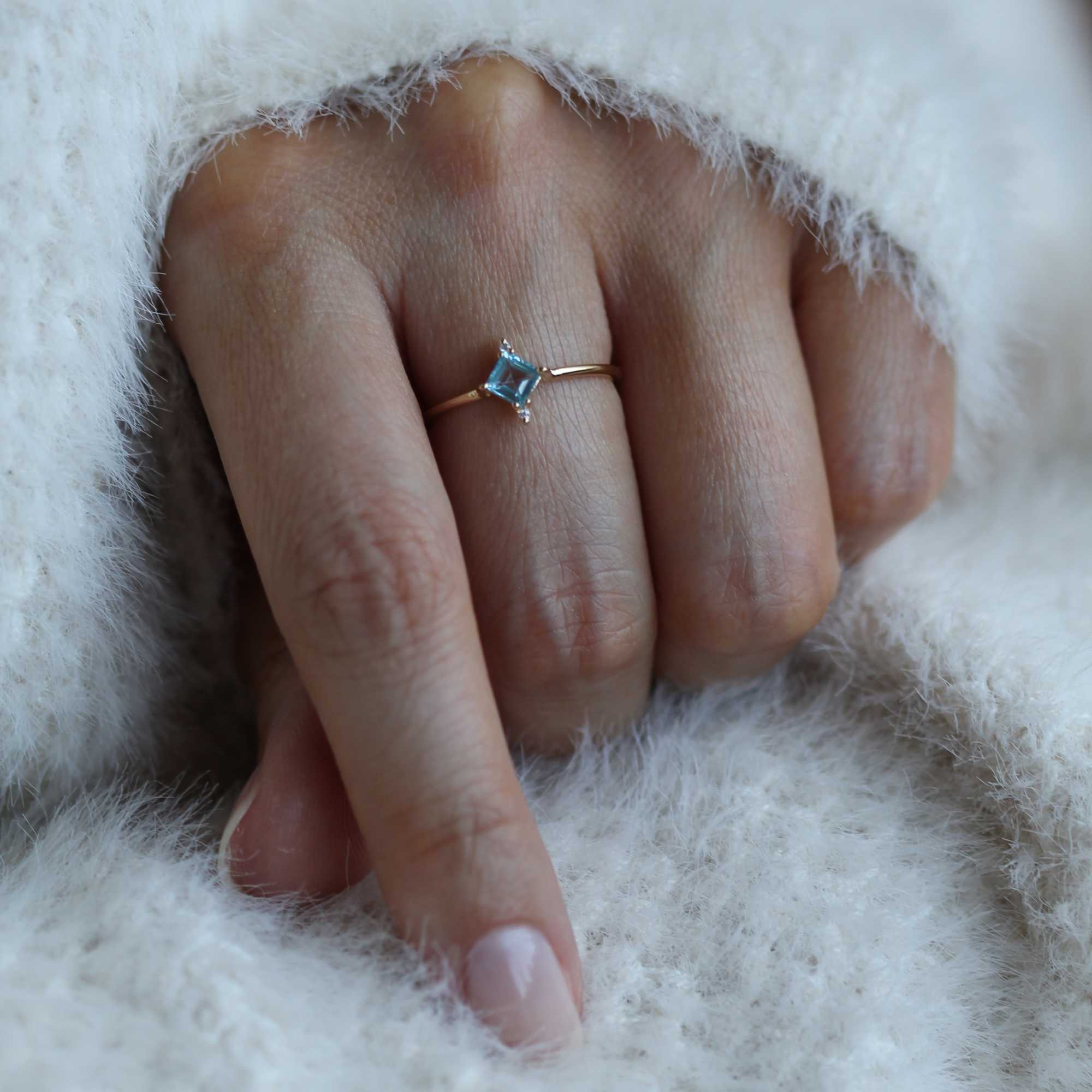 Mini Diana Ring - Swiss Blue Topaz