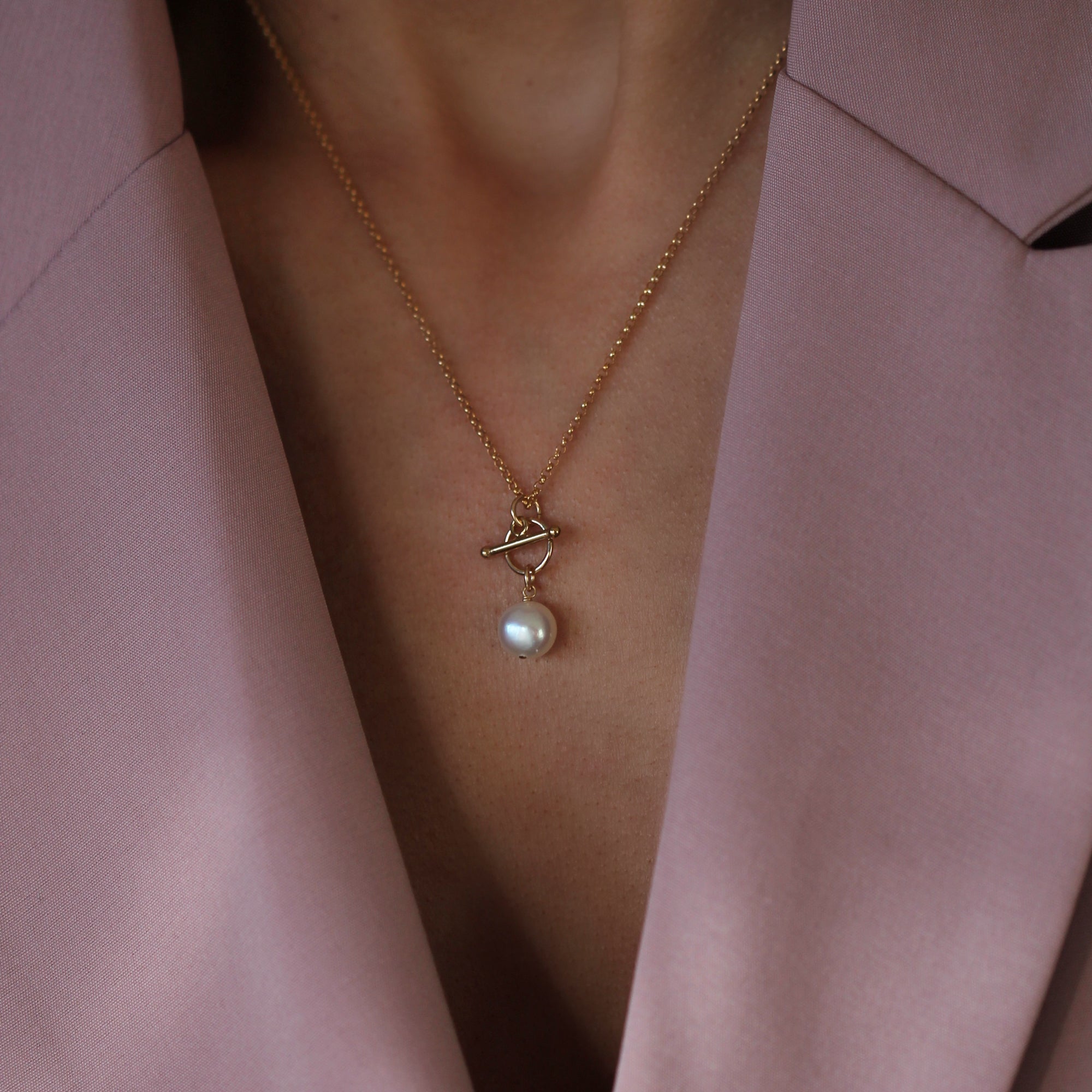 Odis Necklace - Pearl & Gold